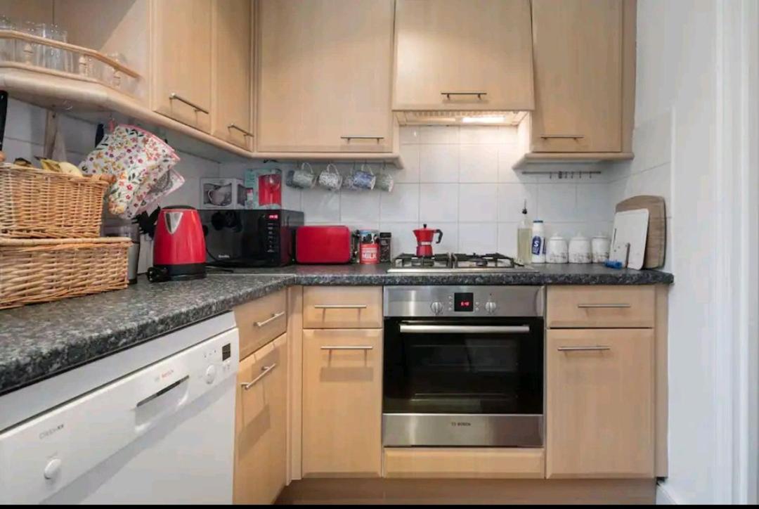 Stylish Room With Private Bath & Terrace In Super Central Clapham Junction Minutes From Victoria, Waterloo Лондон Экстерьер фото