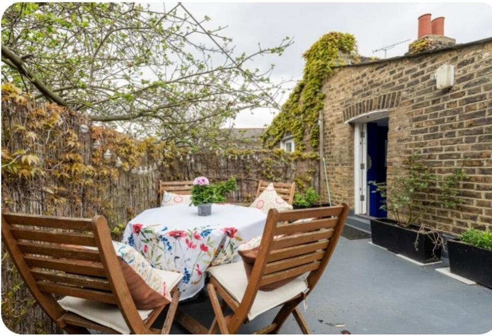 Stylish Room With Private Bath & Terrace In Super Central Clapham Junction Minutes From Victoria, Waterloo Лондон Экстерьер фото